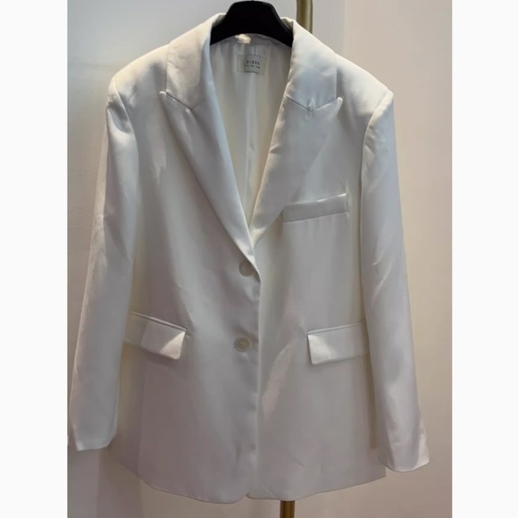 DISSH White Blazer - Picture 8 of 9
